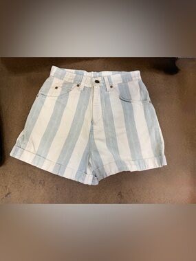 Levi Striped High-Waist Women’s Shorts — Blue & White